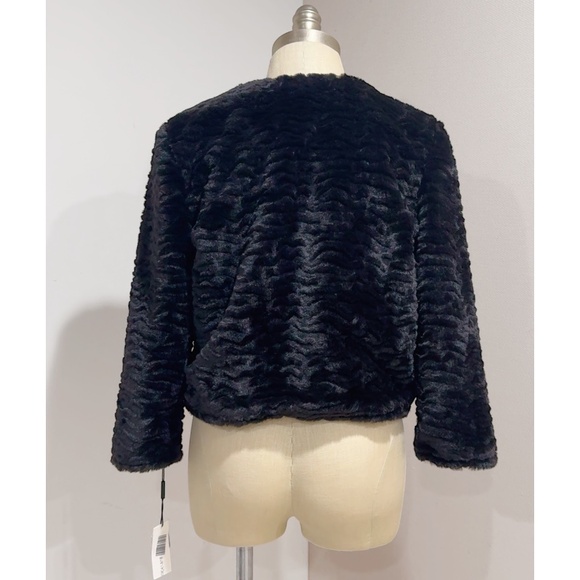 NWT Calvin Klein Women's Black Faux-Fur 3/4 Sleeve Shrug Jacket Size M MRSP $99 - Picture 4 of 6
